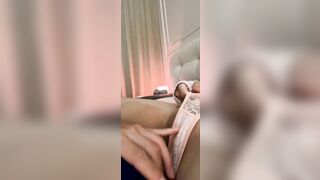 Bú liếm lồn em rau 2k6 lồn múp dụp