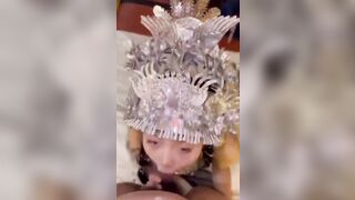 Xinh như công chúa cũng phải bú cu thôi