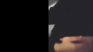 Em méc mẹ anh dê xòm em nha