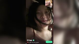 Em người yêu gọi xem buồi bắn tinh cười híp mắt
