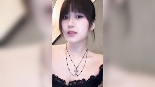Khi lên SG ở nhờ nhà dòng họ phải bú cu trả tiền nhà