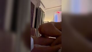 Khi lên SG ở nhờ nhà dòng họ phải bú cu trả tiền nhà