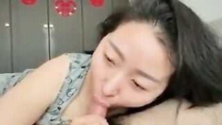 Giáo viên xinh đẹp ở hạ môn lén lút thổi kèn cho sinh viên trong dịp thăm nhà phần 1