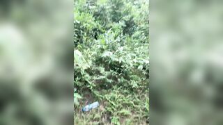 Con bú cho dượng ở đây rồi về nhà địt sau nhé