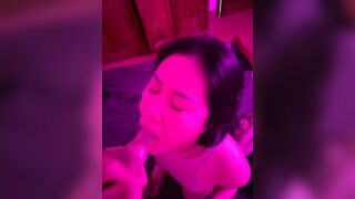 ai chưa vô quán massage đèn tím tím bên đường thì vô coi cho bit nè