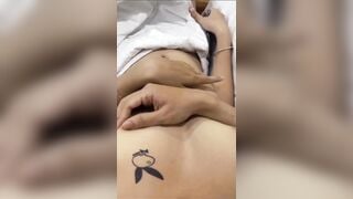 Nằm bóp vú nhỏ bạn thân nứng gì đâu mà em khkgycho đụ