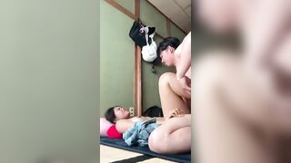 Chị gái vú bự dâm bị thằng em họ 17 tuổi đè đụ.