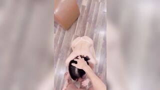 Ủng hộ nhỏ em họ làm đĩ