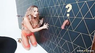 Thử thách bức tường cặc cho nữ hoàng phim Sex