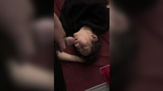 Đập lọ bắn tinh trước mặt chị họ lúc bả đang ngủ say