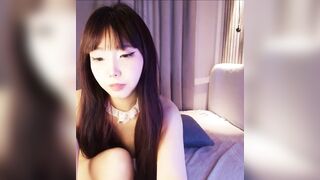 Em rau mình dây mông to lồn bự không lông nhét toy thủ dâm