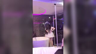 chăn thành công bé lễ tân khách sạn 2k4 bên quận 10 - phần 1