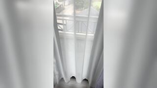 em thì chốn chồng còn anh xin nghỉ làm tranh thủ buổi chiều bên em