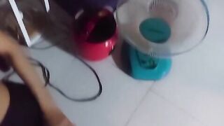 Mang tiếng bạn thân mà toàn bú cu rồi bắn tinh đầy người