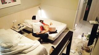Hack cam phát hiện vợ dâm lén dấu ck book a nv massage về thư giãn tại nhà
