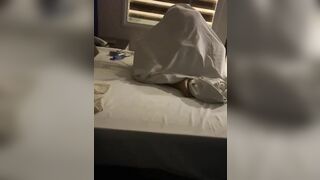 Đi du lịch chung mà anh chị cứ như này sao em chịu nỏii