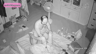 Hack cam bố chồng khốn nạn thường xuyên vào phòng con dâu ban đêm cưỡng hiếp