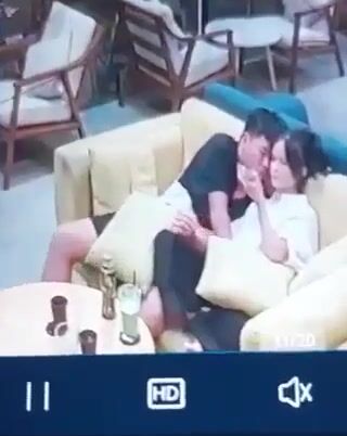 VN cam quán cafe đôi trẻ thủ dâm cho nhau em gái bú giúp anh người yêu xuất tinh