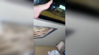 Rủ con bạn thân đi đà lạt nằm kế nứng quá móc lồn nó trên xe