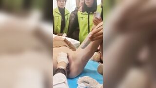 Cô gái trở thành "công cụ dạy học" cho sinh viên Y