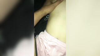 Em gái ăn sinh nhật với anh họ em gái 2k9 nhậu say anh họ đưa về phòng đụ trộm.