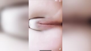 Yến nhi thủ dâm xong đái ra võng