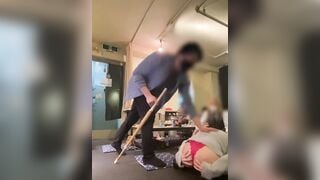 Đéo mẹ gọi cả tay vịn ra chỉ để tét đến đỏ đít rên đau ư ử