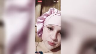 Sục cặc call video cùng em rau dâm vú to lồn múp móc lồn dâm đãng