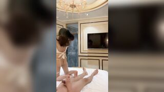 Đụ tê lồn em người yêu dâm trắng muốt - phần 20