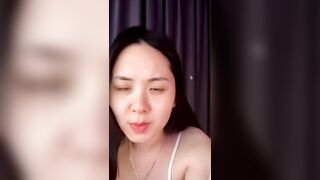 Idol Như Hùynh Lộ clip show hàng