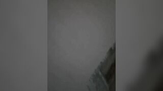 Quay lén em hàng xóm 2k7 tắm xinh vú to lồn múp