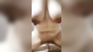 CON ĐĨ BÉO THỦ DÂM