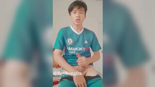 Cậu học sinh khẩu dâm