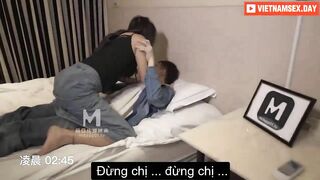 Đi ăn trộm nhưng lại bị biến thành trai bao