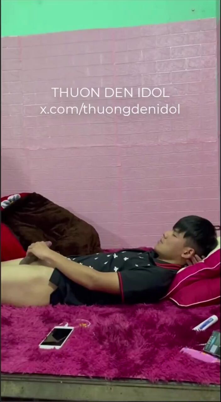 Thương đen và em trai ngon và non