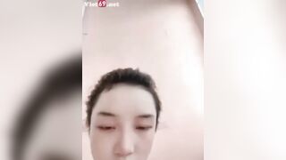 Lột đồ vay tiền 8