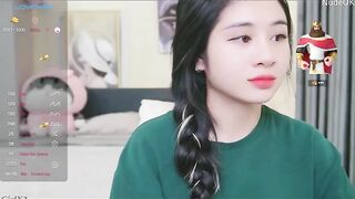 Livestream show hàng thủ dâm gấu Anna 2