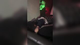 Em gái đi bar bị hiếp dâm tại quán