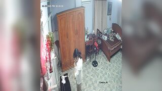 Hackcam phòng ngủ em gái teen