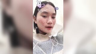 Em gái xinh học sinh 2k-10 lén Thủ Dâm sau trường học