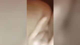 Nứng quá à anh nào qua địt em điiii