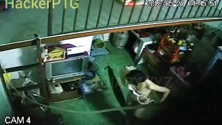 Hackcam em gái thay đồ