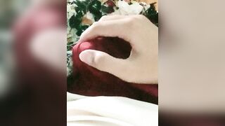 Sờ lén cặc thk em đang ngủ