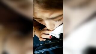 Học sinh Lén bú cu bạn học trong lớp
