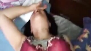 Cô họ bên vợ say bia nhờ chở về, cặp vú ịnh lưng nứng quá, đến nhà đẩy liều nhân trần