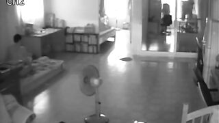 Check camera thấy vợ cho anh chồng đụ