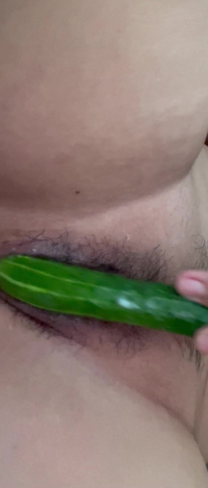 Thủ dâm trái dưa leo