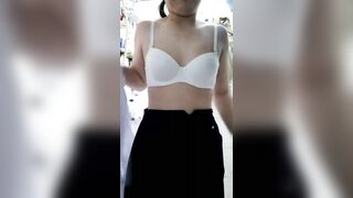 Em non tơ đi học về đã quay clip thay quần áo gửi cho bồ