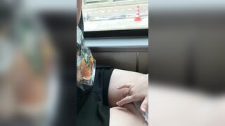 Thủ dâm ở trên tàu, vừa móc vừa sợ bị phát hiện