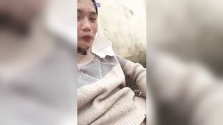 Em gái dâm đãng thủ dâm ở đâu cũng được p2